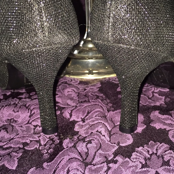 Fiona, Skid-Proof Night Shoes - Picture 3 of 3